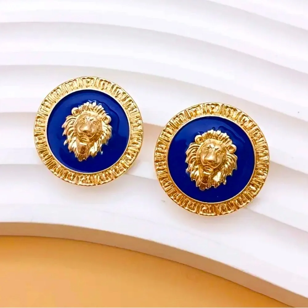 EARRINGS: Blue & Gold Tone Lion Head Stud Zinc Alloy, NIP